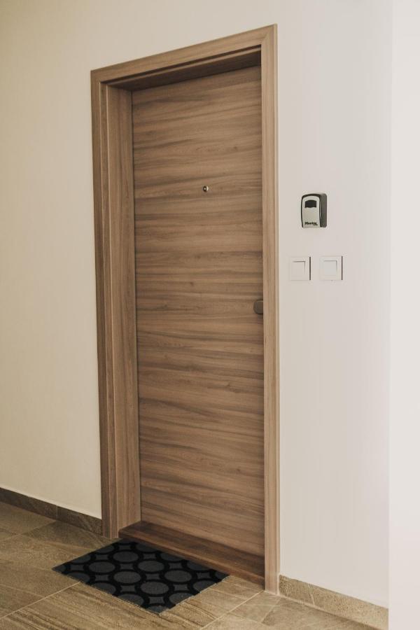New Equipped Apartment In The City Center بلزن المظهر الخارجي الصورة